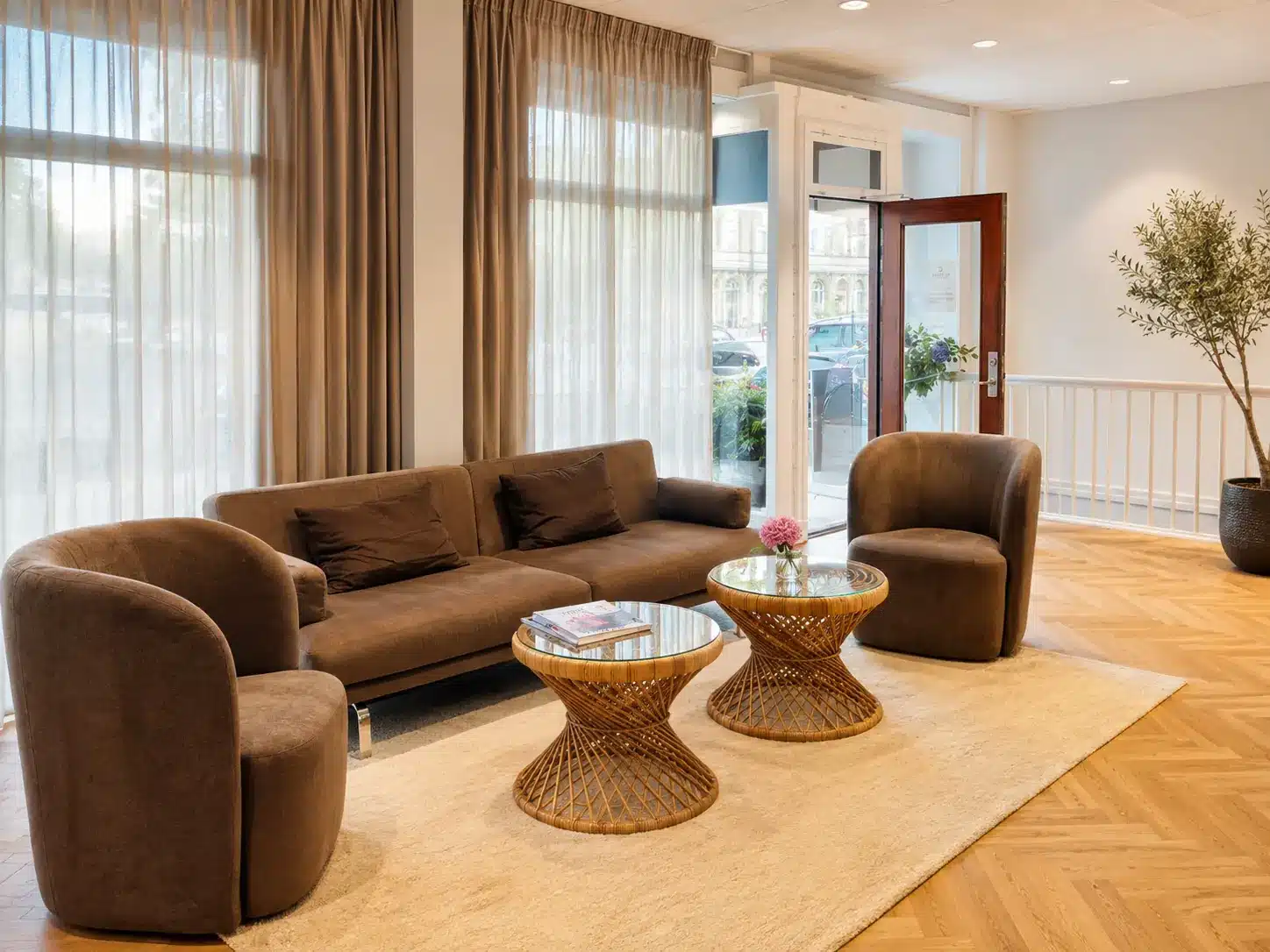 Hyggelig lounge i Face and Body Balance klinikken i Charlottenlund